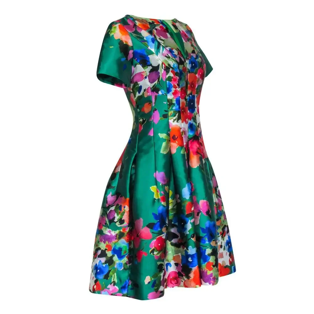 Carlisle - Green & Multi Color Floral Print Short Sleeve Dress Sz 2